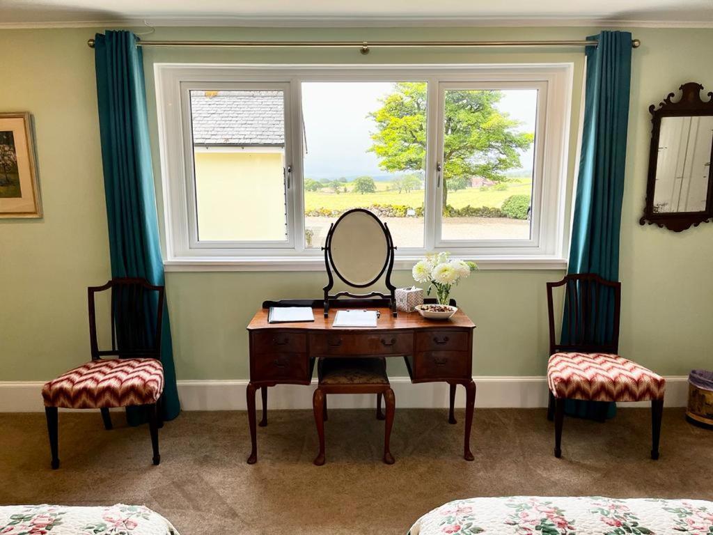 Bed and Breakfast Whitehouse à Uplawmoor Extérieur photo